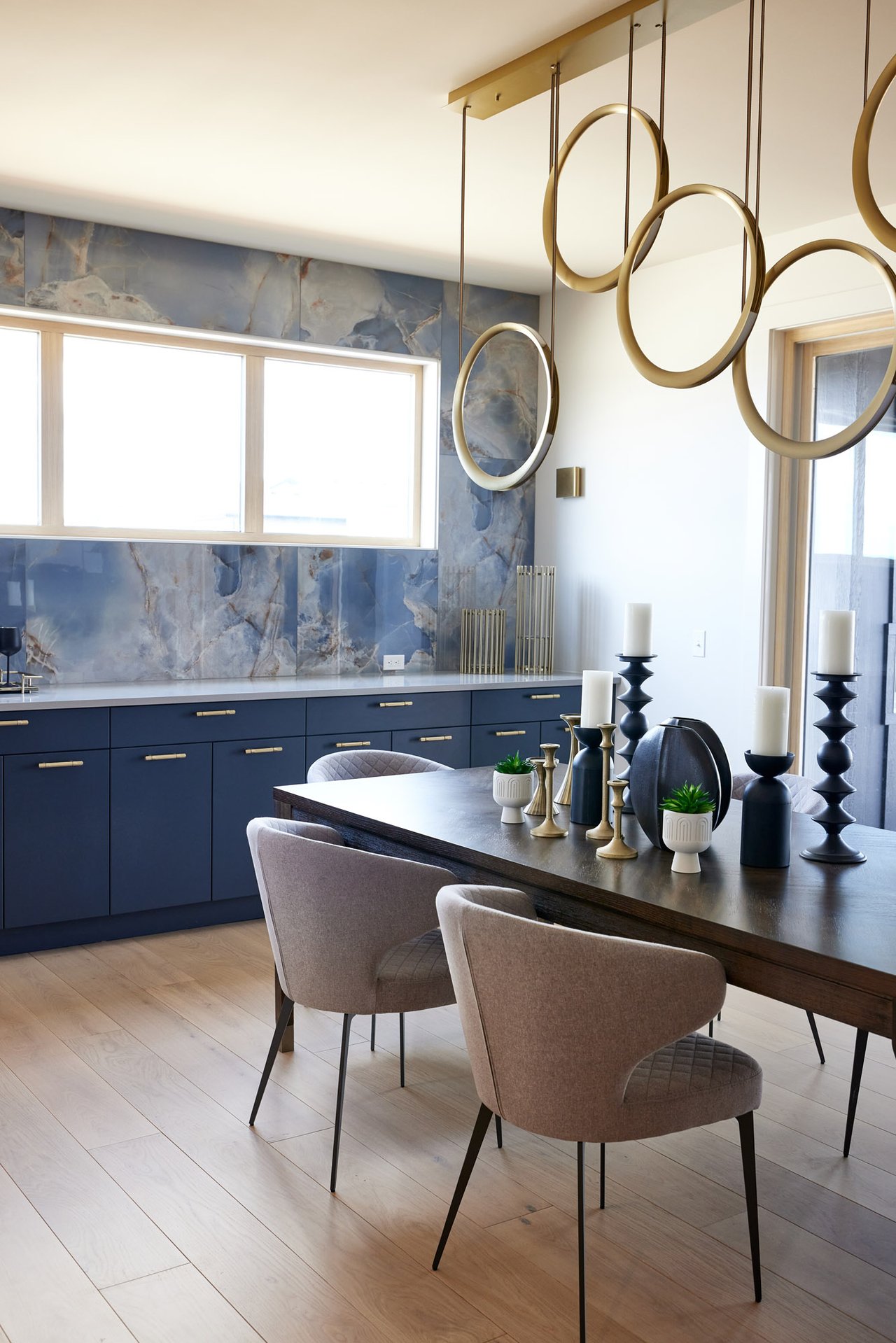 218 Aspen Summit Place SW