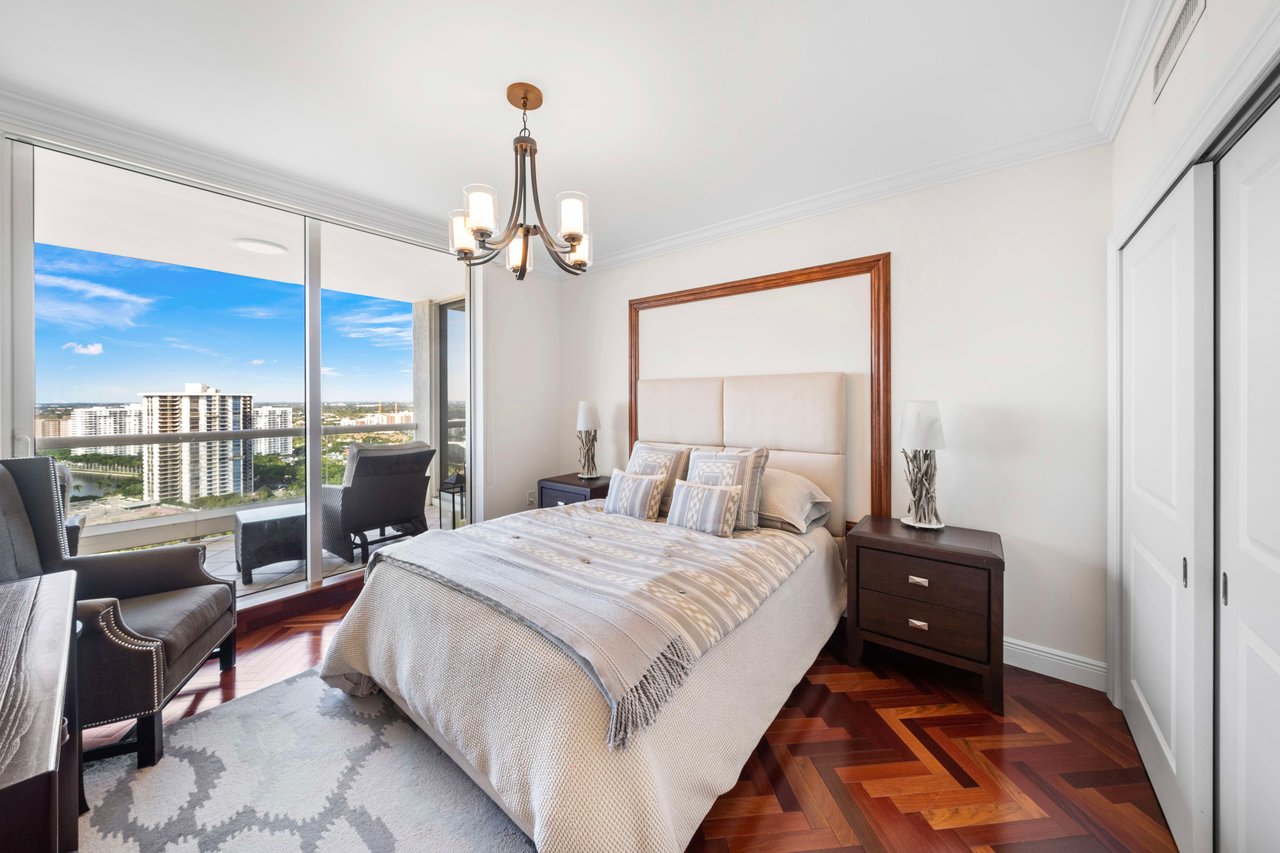 6000 Island Blvd # 2406