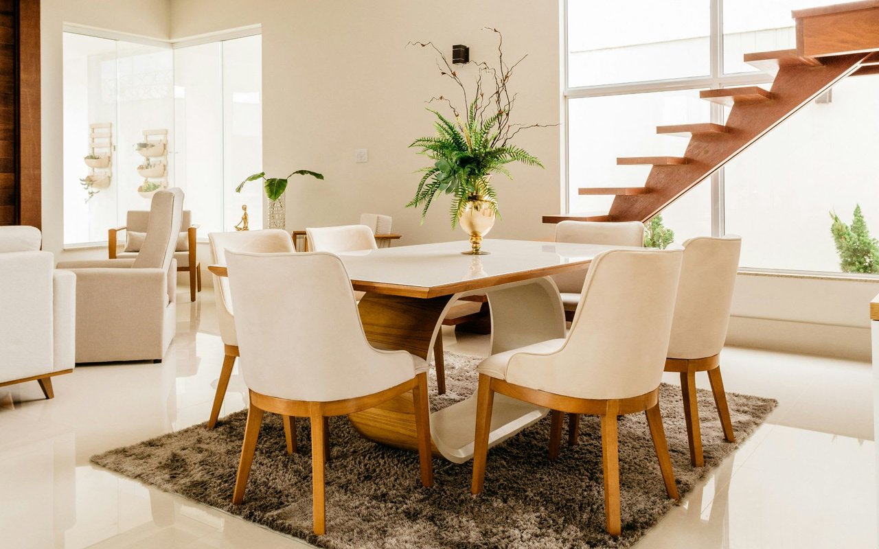 Take a Guided Video Tour of 32 Summit Street in Chestnut Hill!