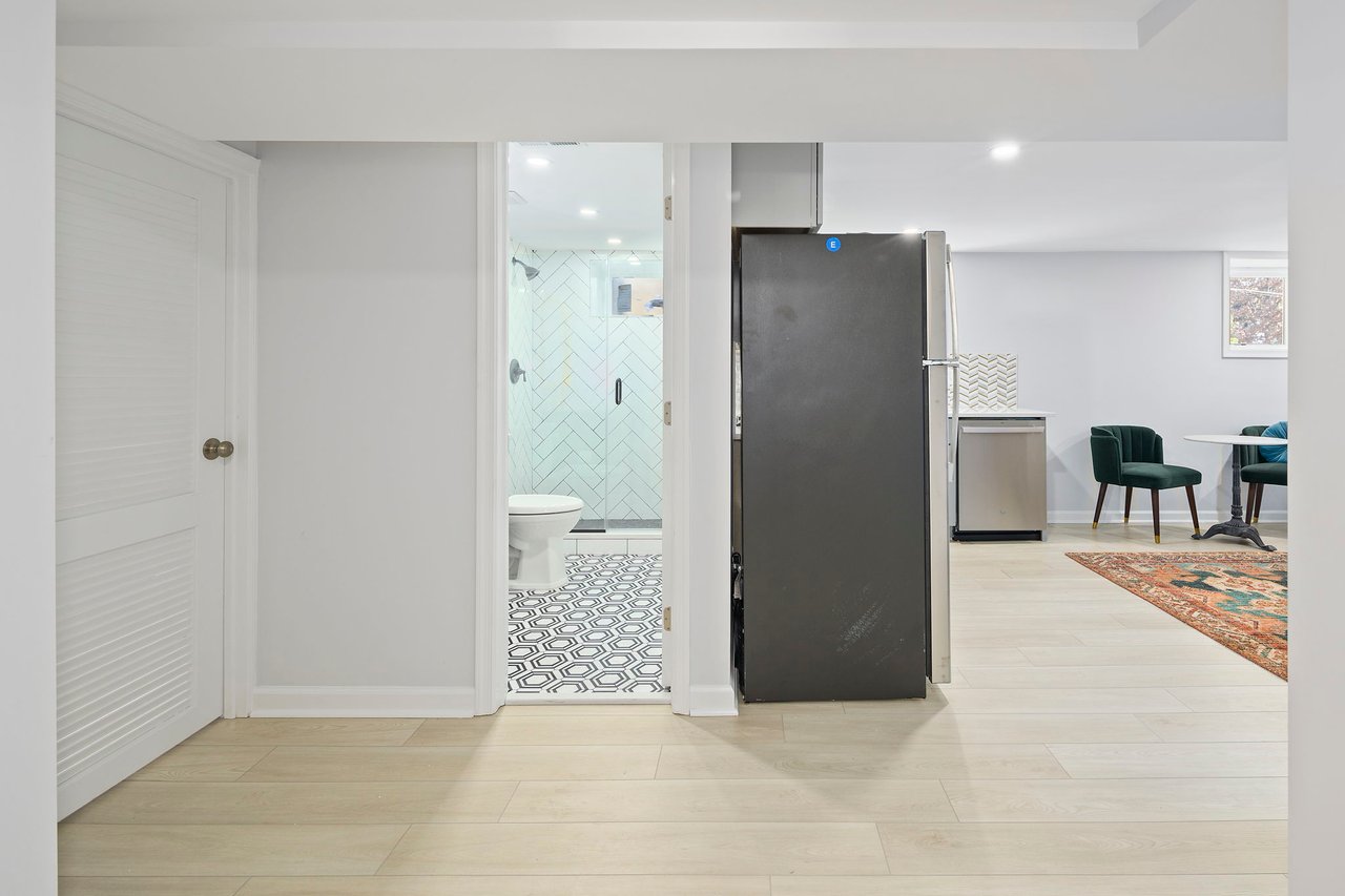 1501 Hamilton St NW