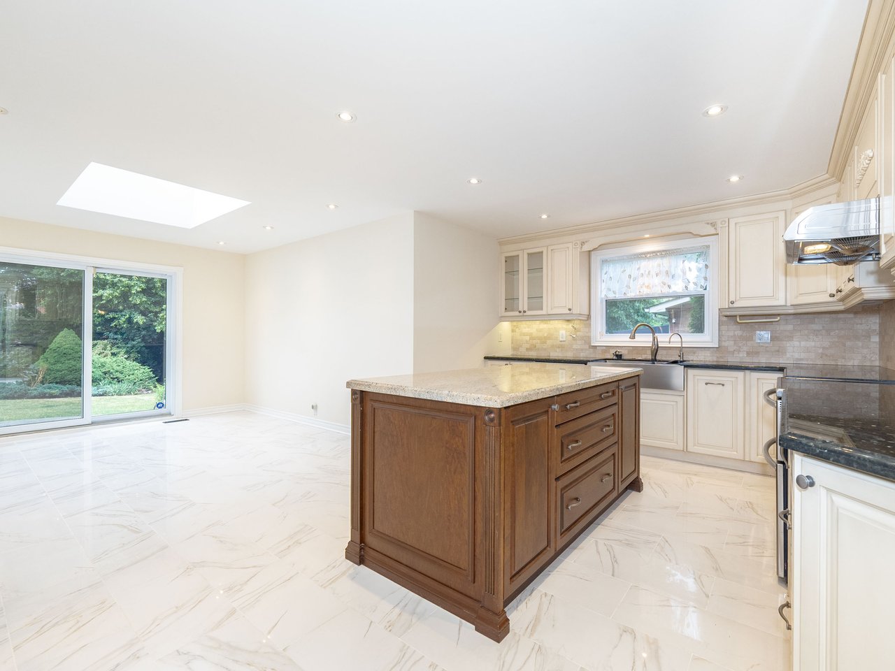 39 Montclair Rd