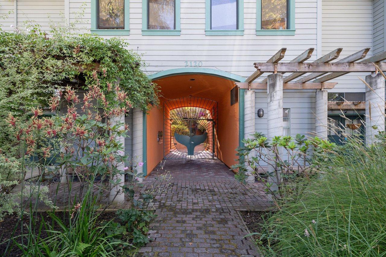 2120 6th St #10, Berkeley, CA