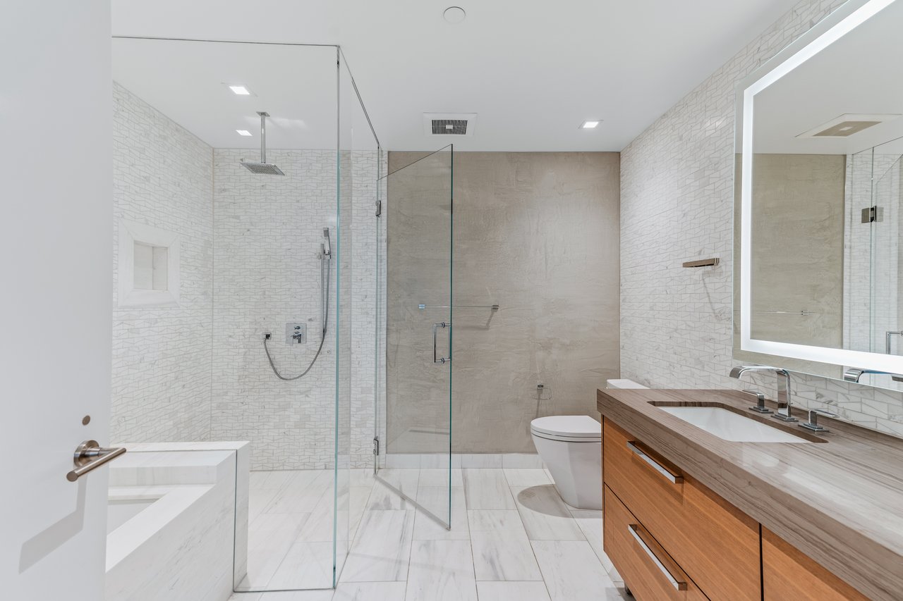 888 W E Street Unit 1106