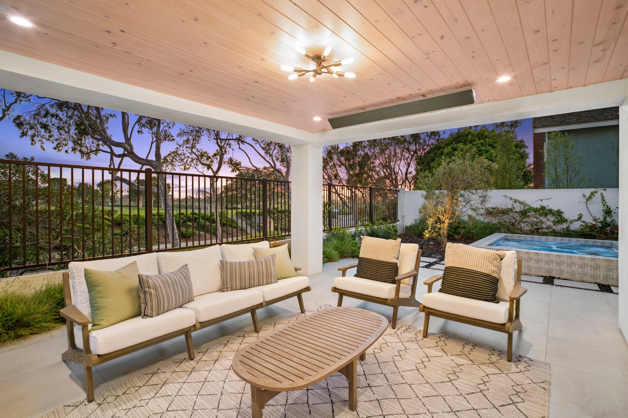 2207 Port Harwick Place