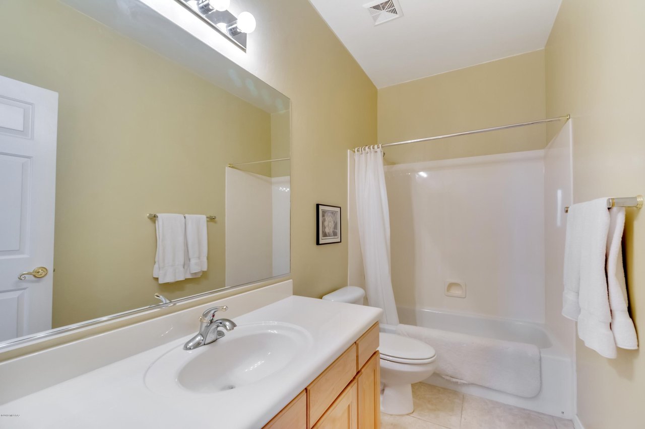 360 W Sacaton Canyon Dr