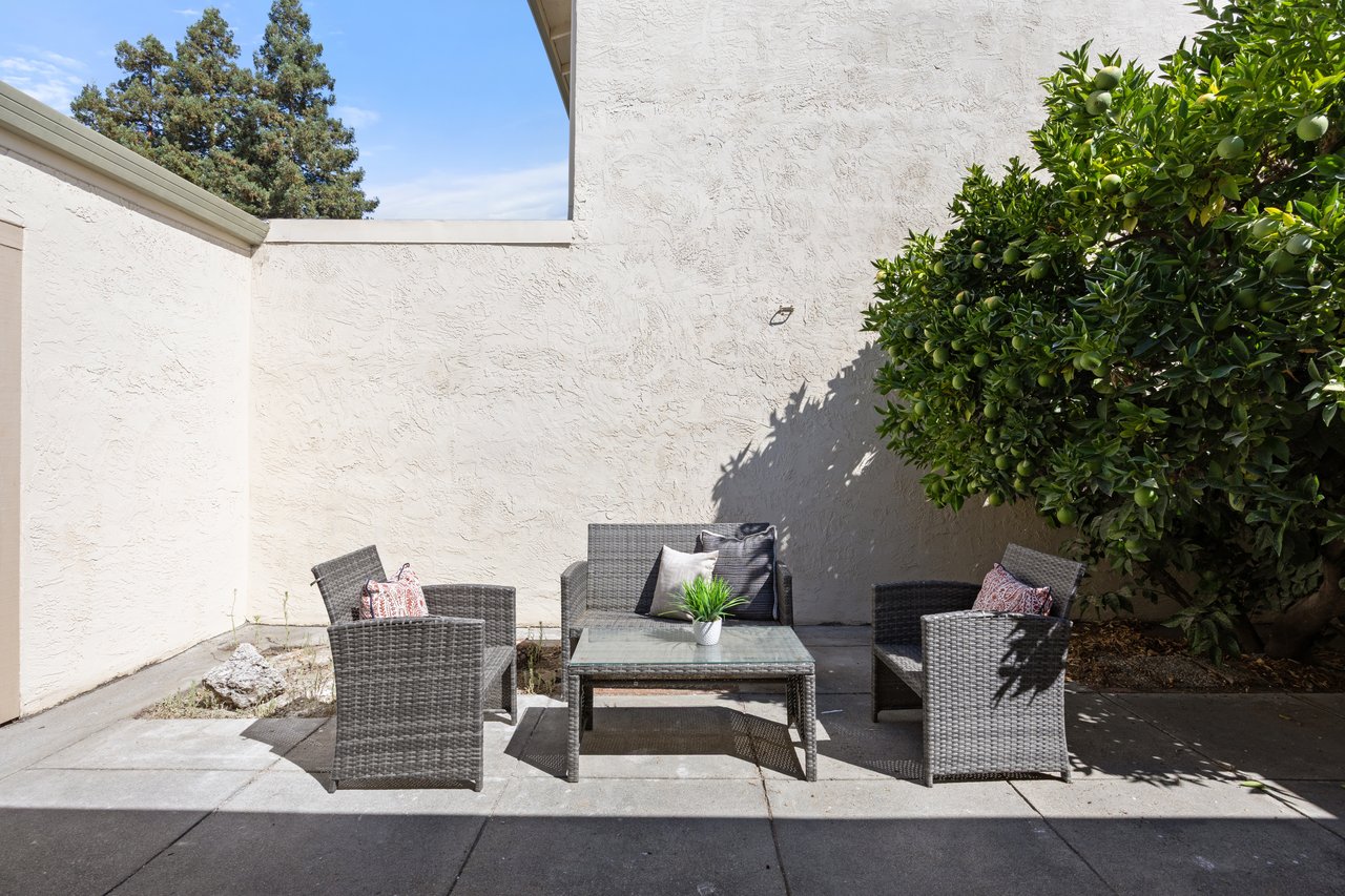 735 Winstead Terrace