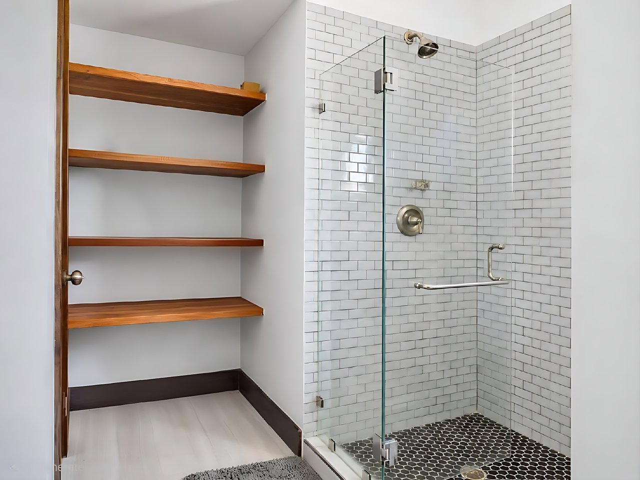 4 bed, 4 bath Waterfront Villa in Cudjoe Lagoon Estate, Corozal, Northern Belize