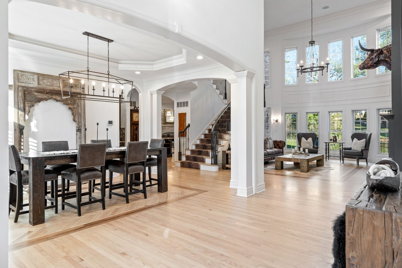 24 Williamsburg Estates Drive