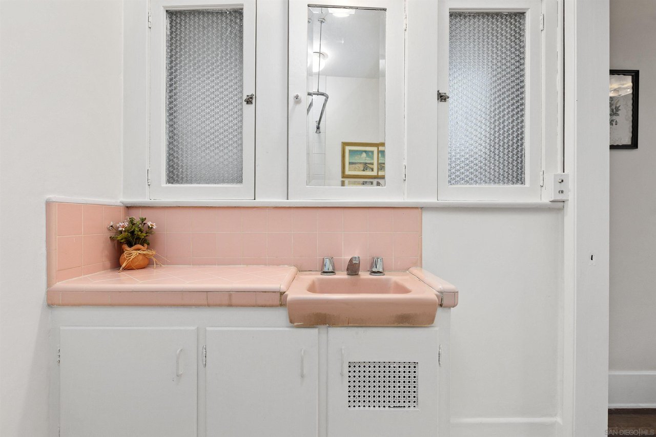 1884 Lyndon Rd San Diego, CA 