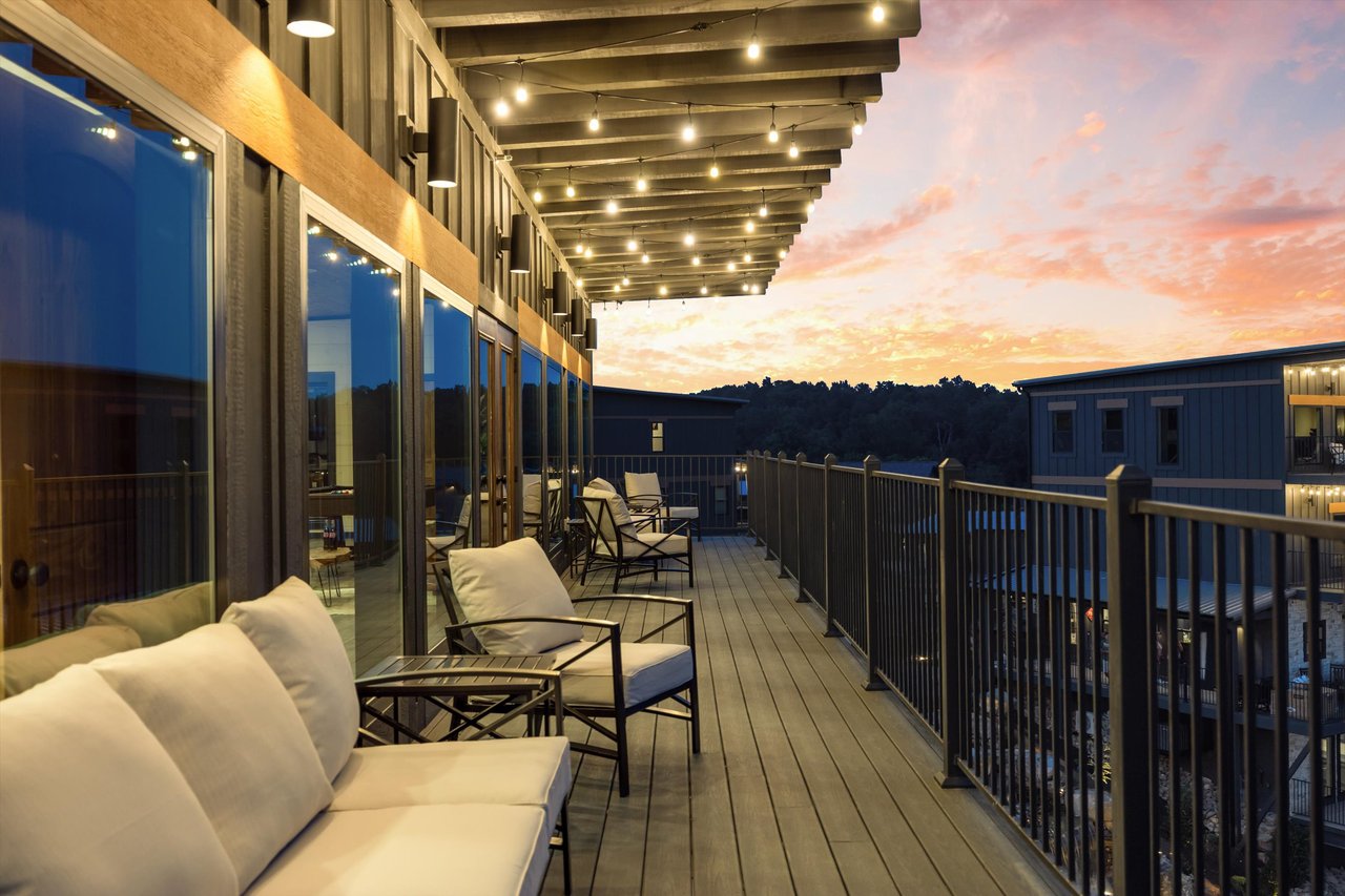 1362 Rambling Creek Way