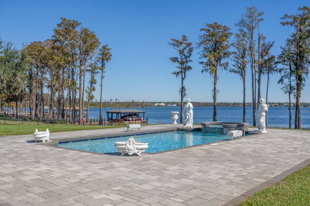 6139 Greatwater Dr