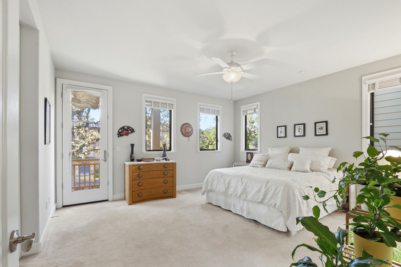 409 Spruce Ln, Palo Alto