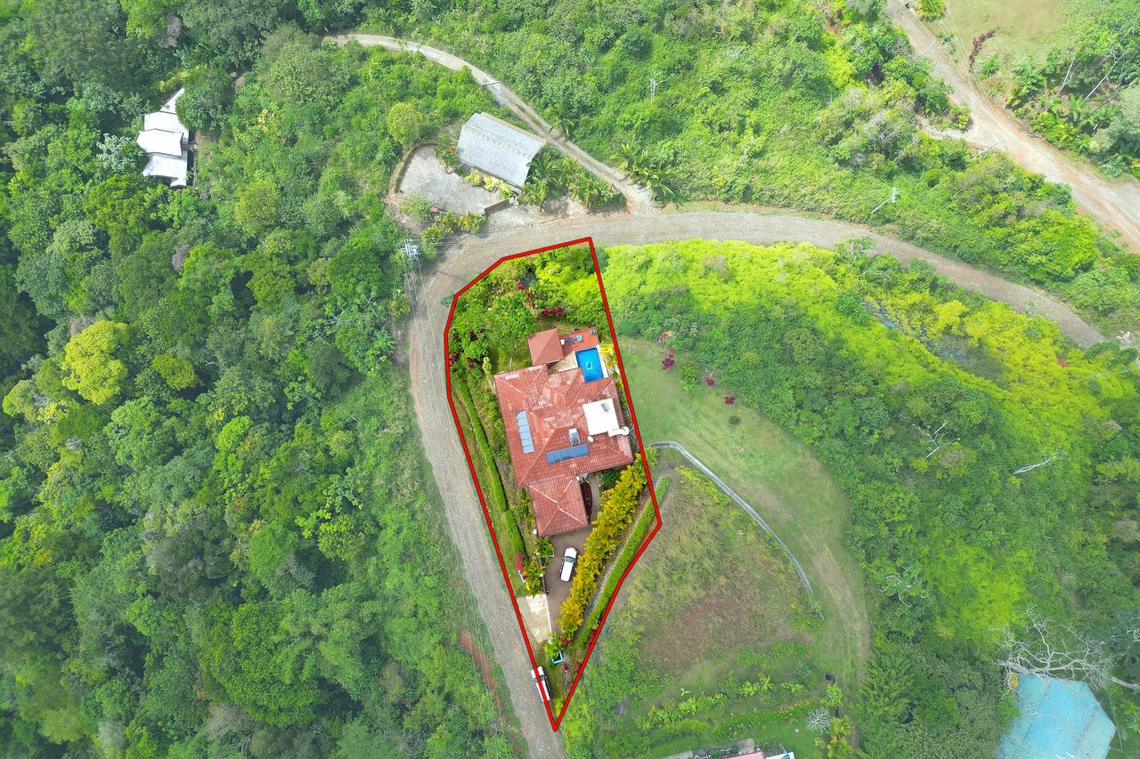 Ocean-View 3-Bedroom Home with 1-Bed Guesthouse, Pool & Spectacular Panoramic Views of Osa Peninsula in Balsar above Ciudad Cortés Costa Rica
