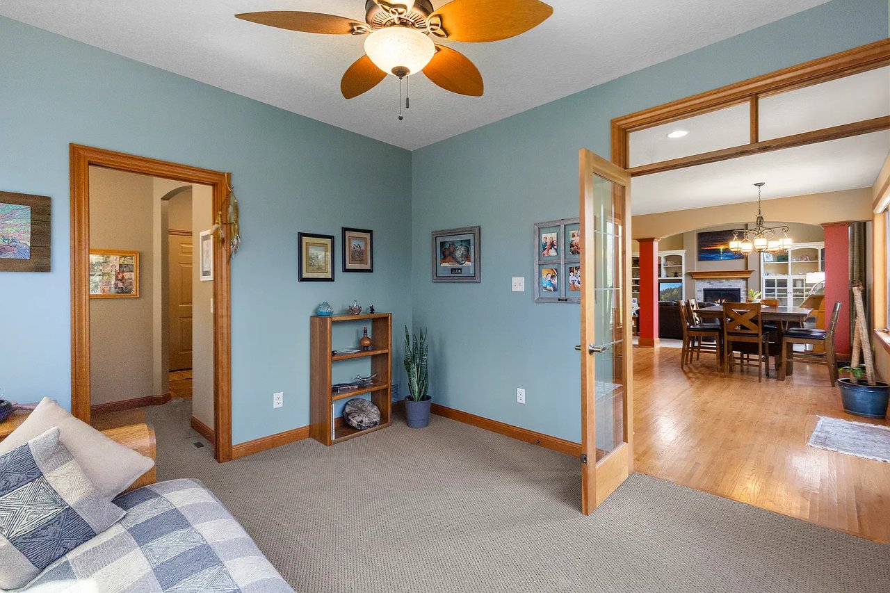Hanson-Built Model Home on Quiet Cul-De-Sac