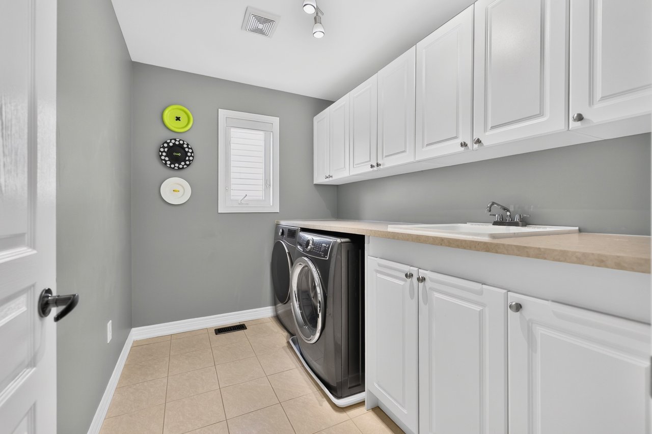 2269 Whitworth Drive, Oakville 