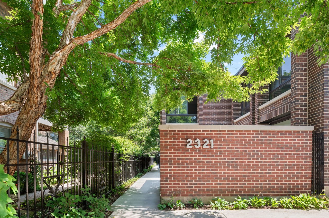 2321 N. Geneva Terrace, Unit C