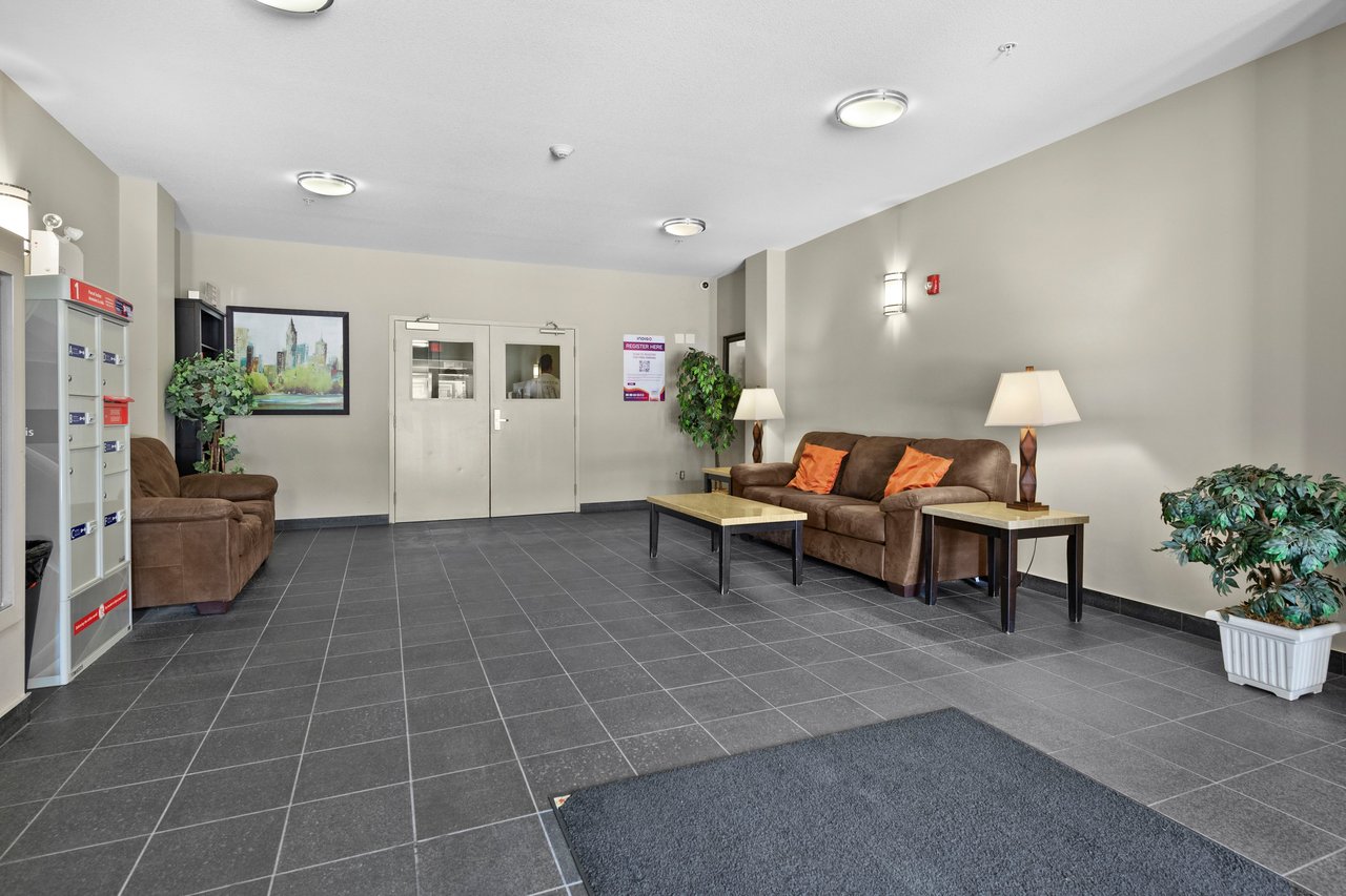 22 Auburn Bay Link SE Unit: 306