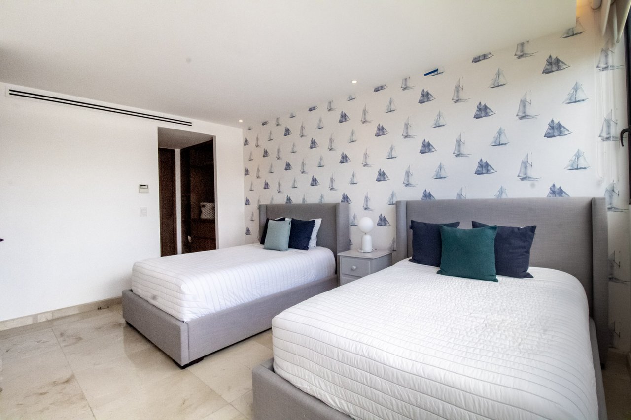 Penthouse | Antaal