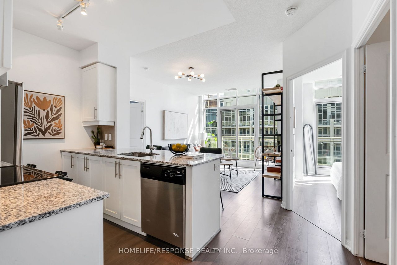 THE YORK HARBOUR CLUB PH