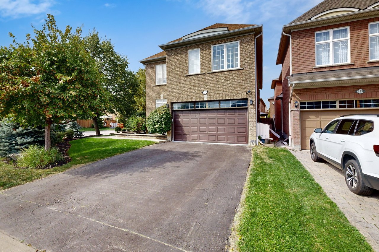 177 Bentoak Crescent