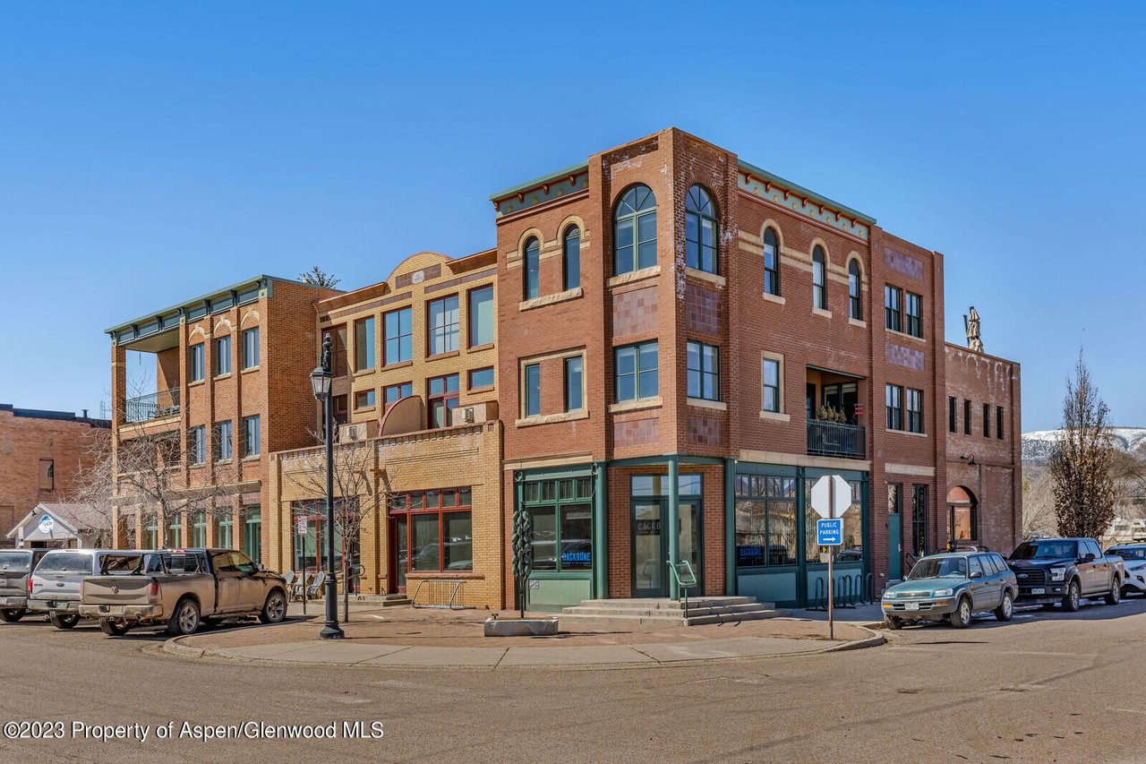 65 N 4th St # A