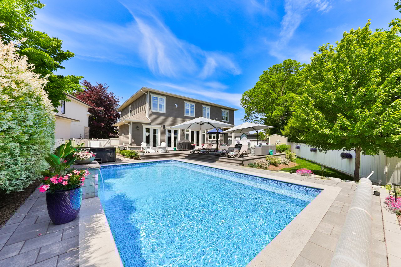 408 Saville Crescent, Oakville