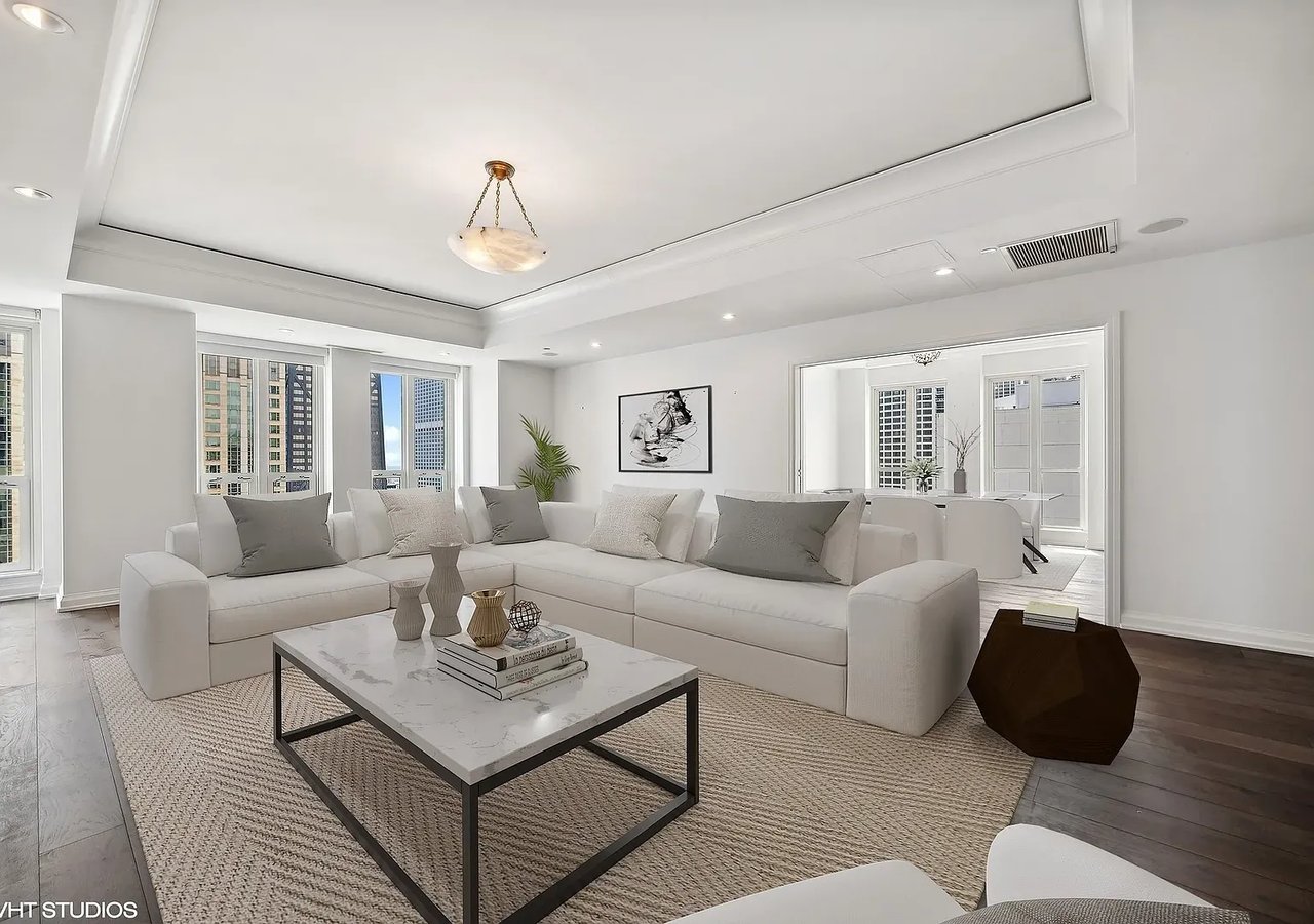 11 E Walton St APT 3101