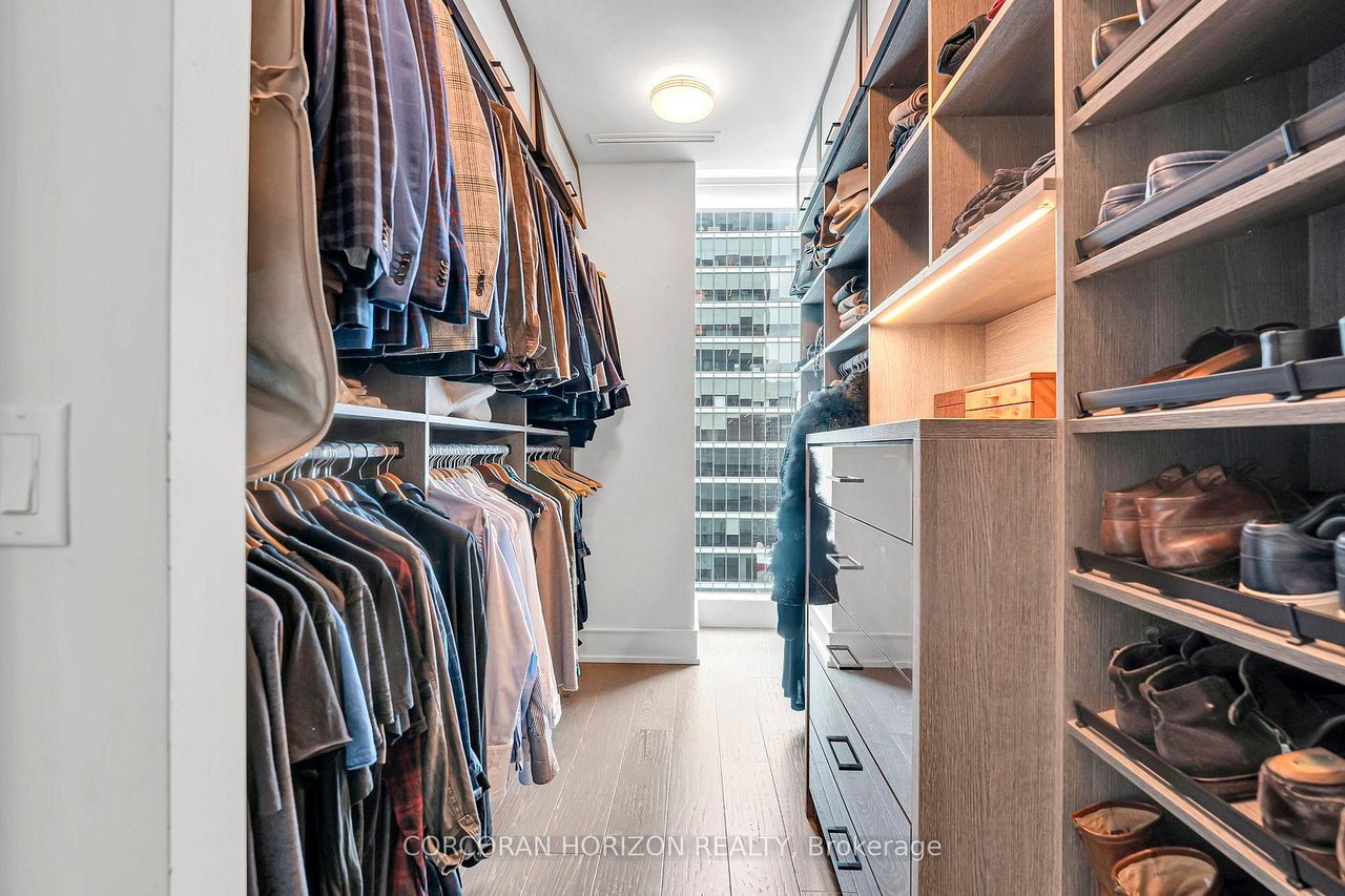 LUXURY LIVING AT THE RITZ