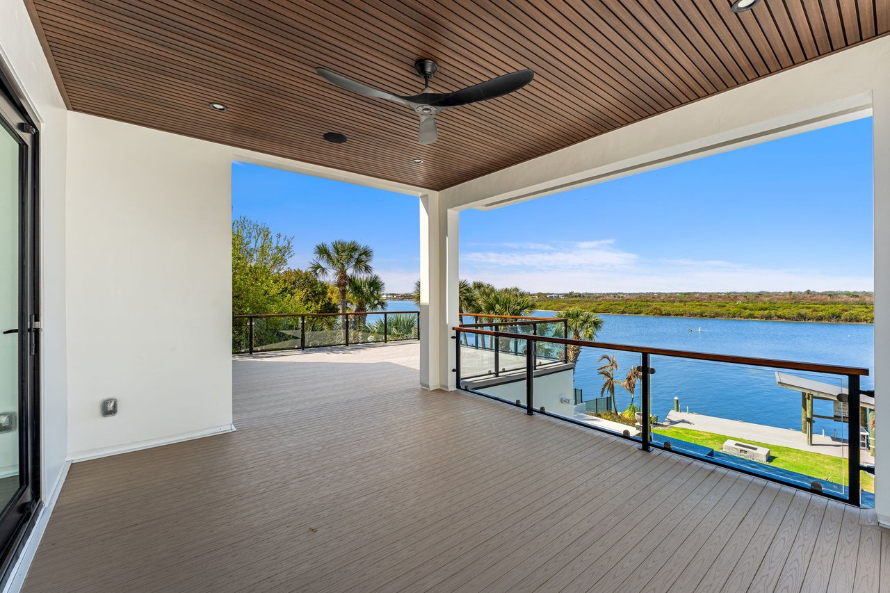 1194 N Peninsula Ave New Smyrna Beach, FL 32169