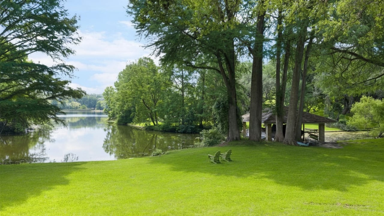 La Vita of Lake Austin in Westlake Hills