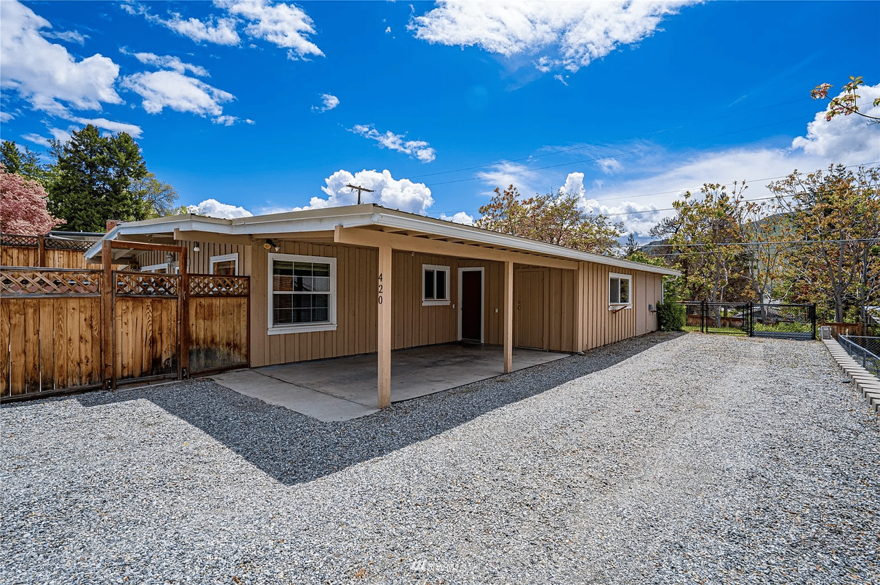 420 E Eli Avenue