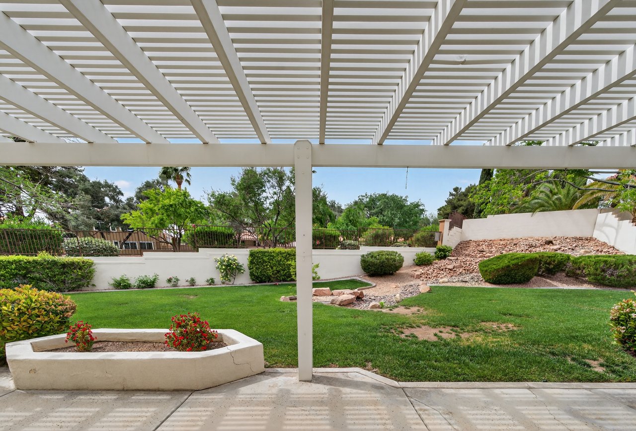 9437 Churchill Downs Dr