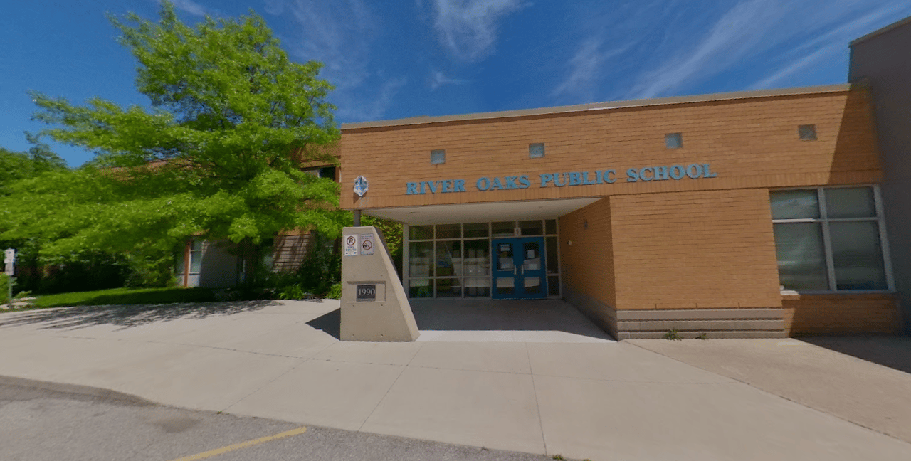 River Oaks Public School