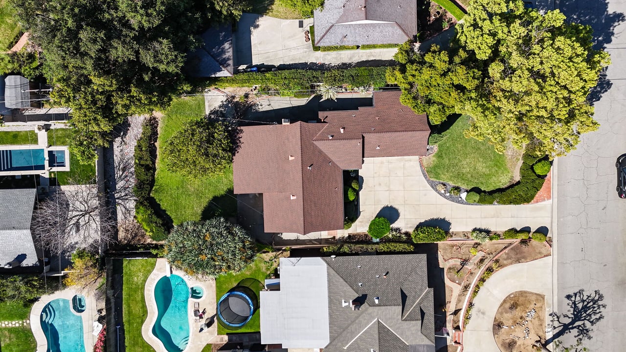 617 N Vista Bonita Avenue