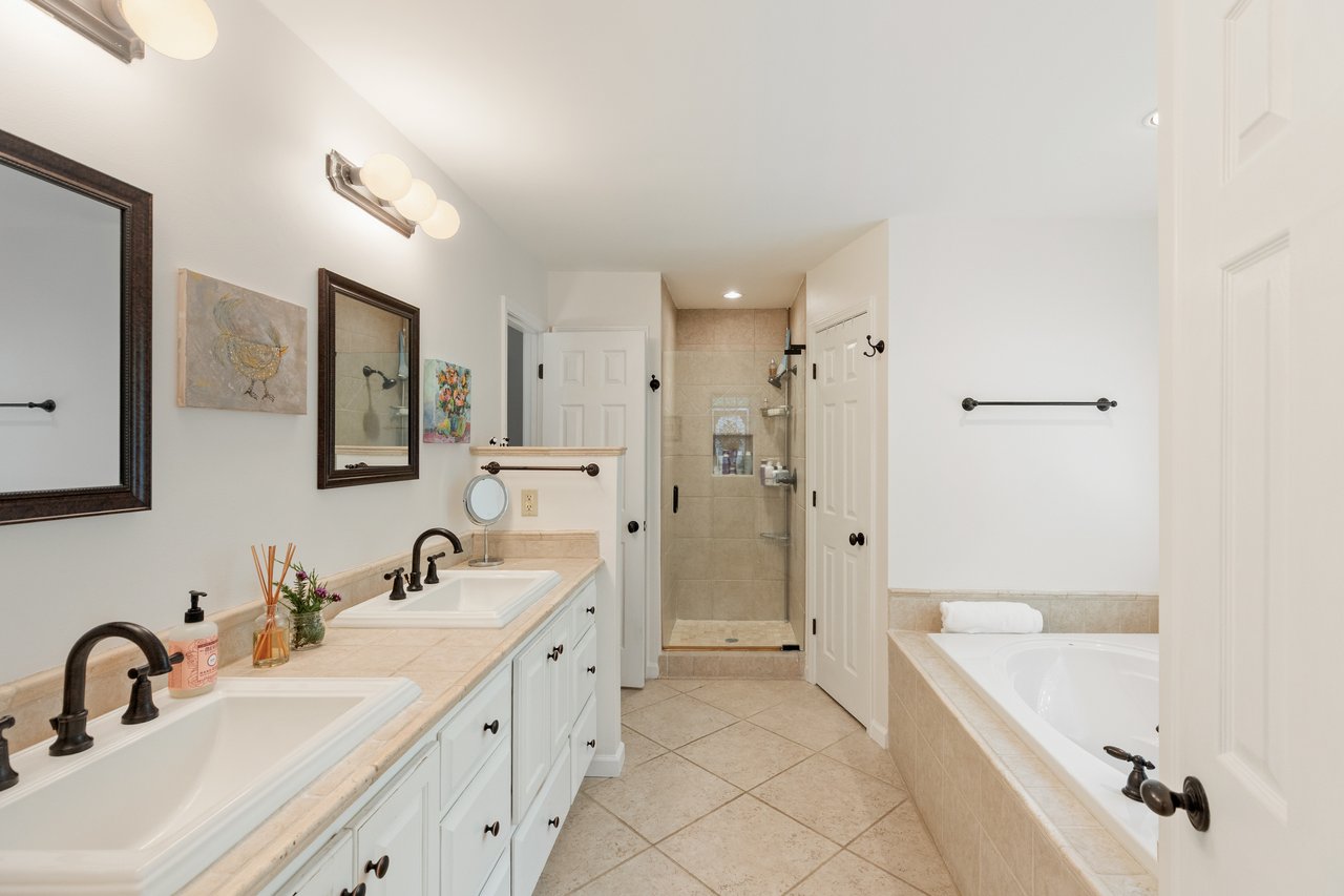 75 Hickory Dr