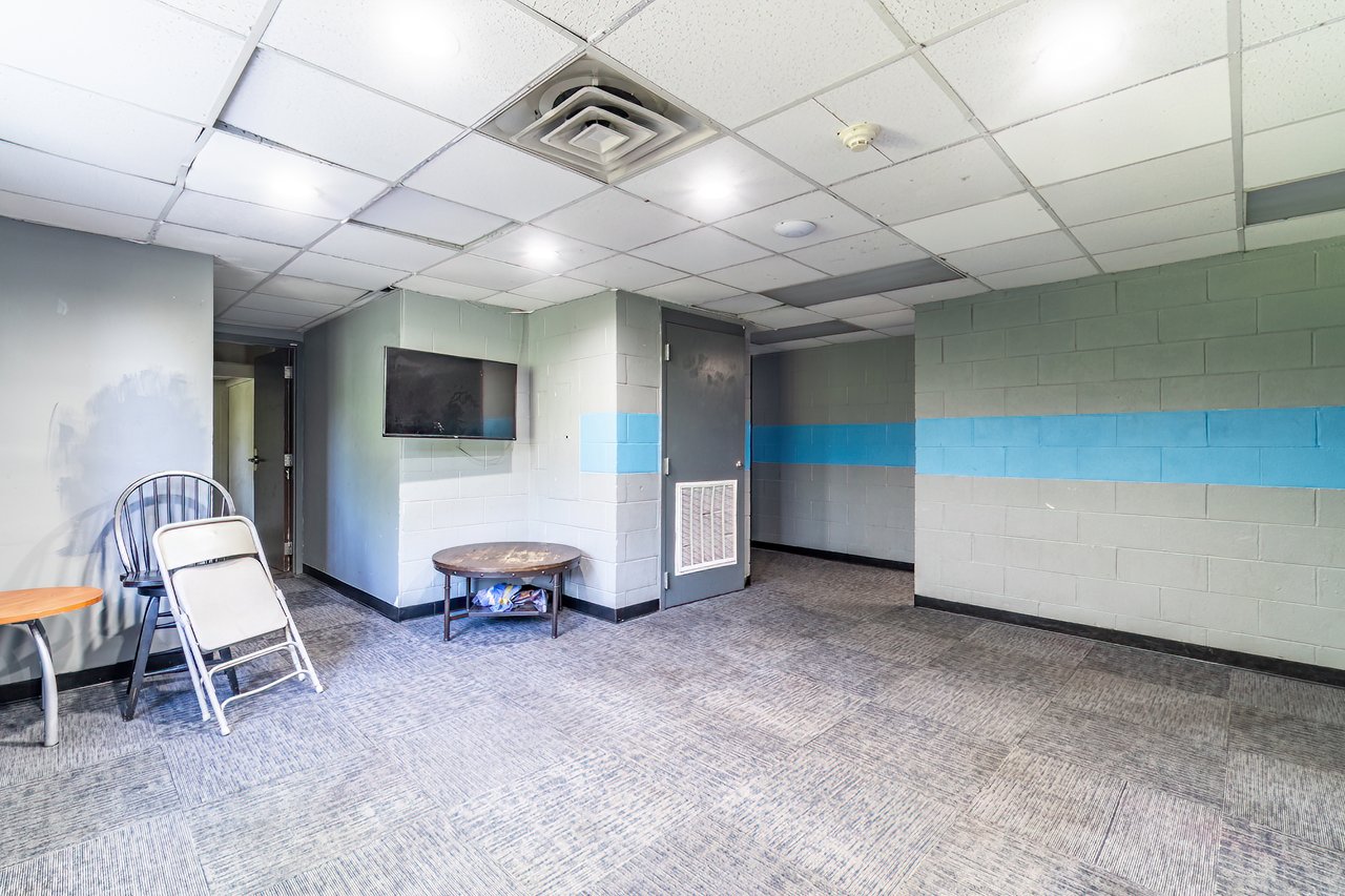 Ball State Greek House Goes to Public Auction