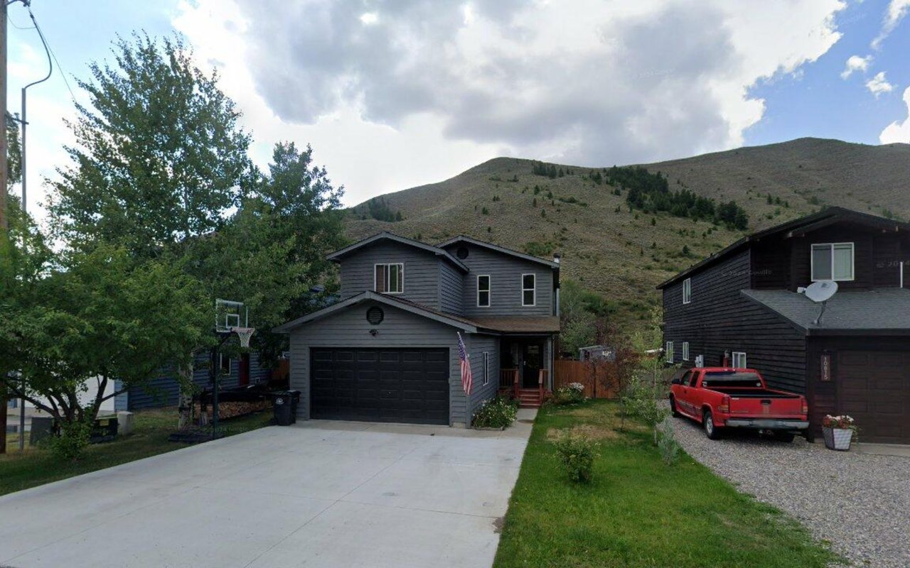10825 S Highway 89