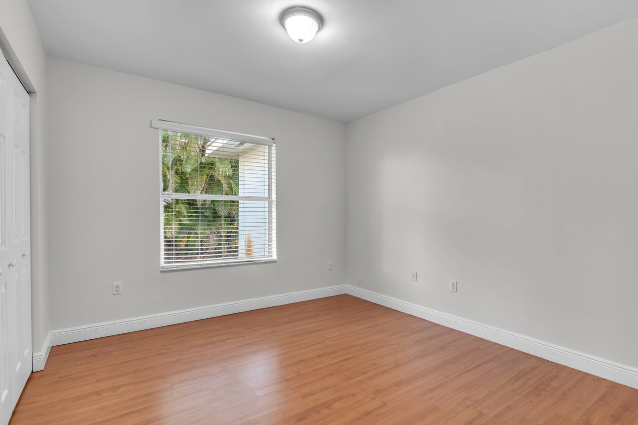 New Rental Opportunity in North Pinecrest