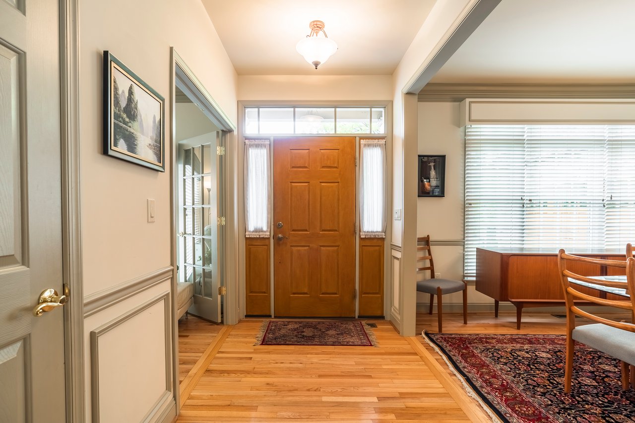 5799 Sabrina Circle
