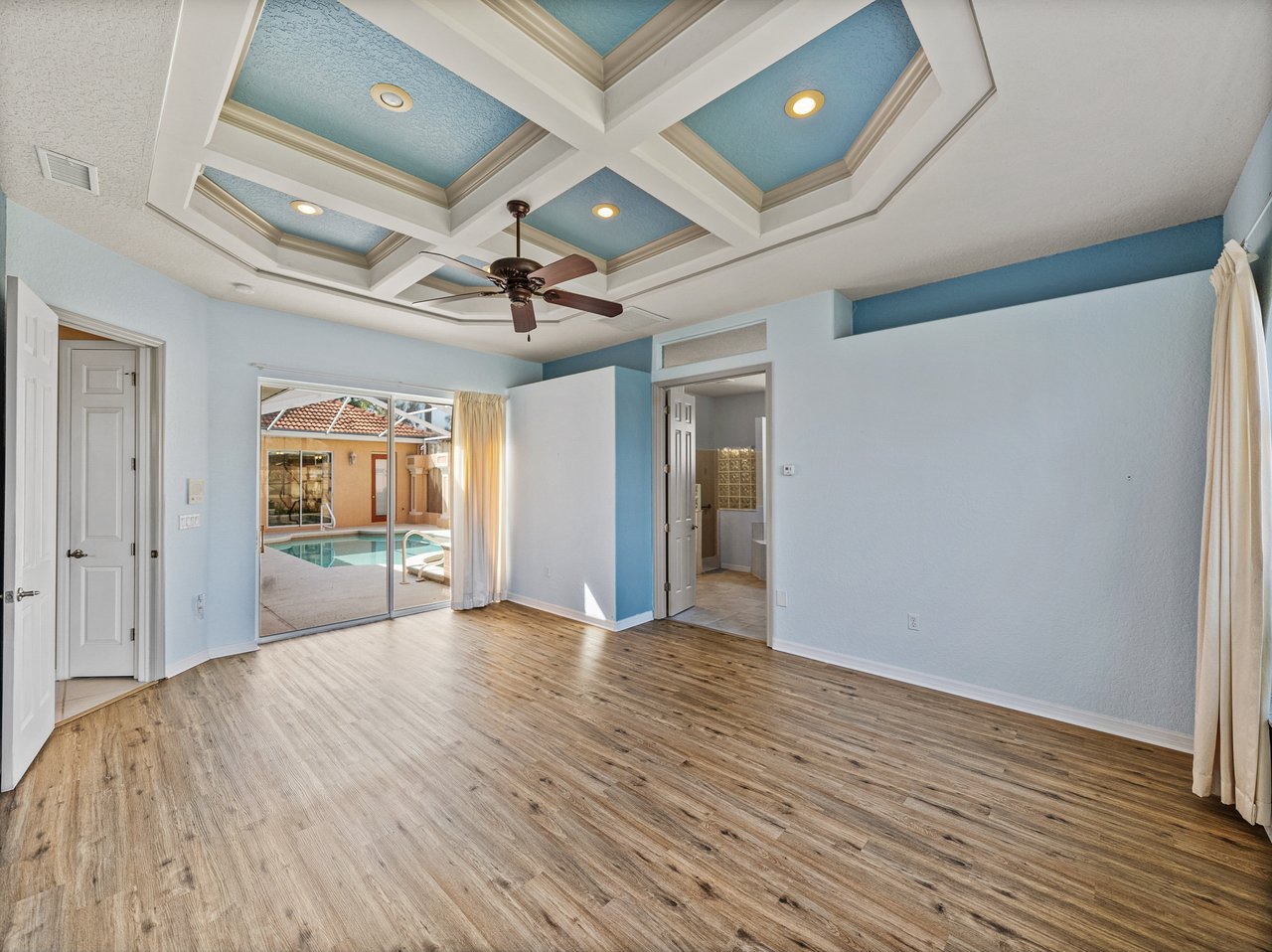 12333 WOODLANDS CIR