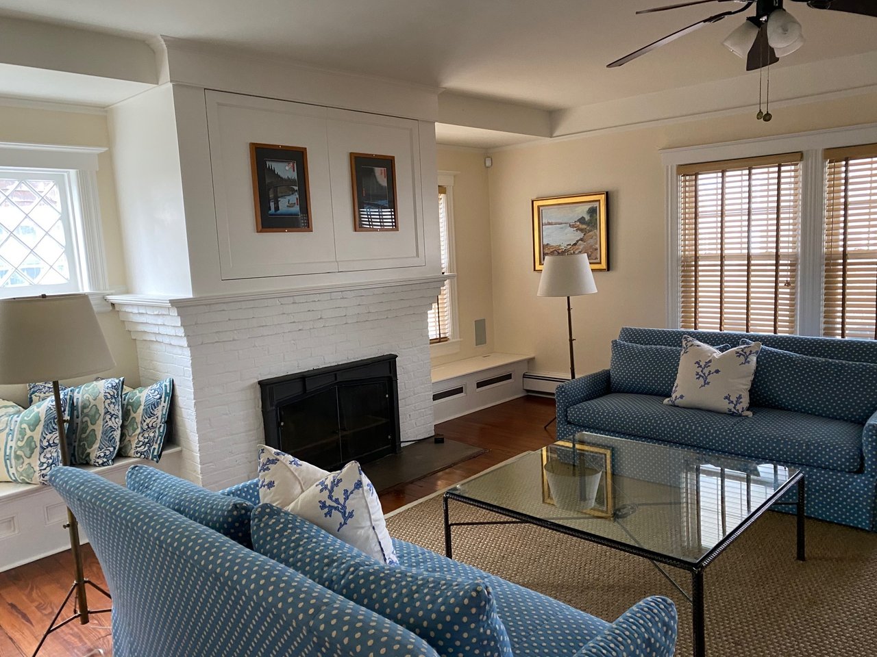 #672 Spacious “Bay Header” With Entertainment Patio