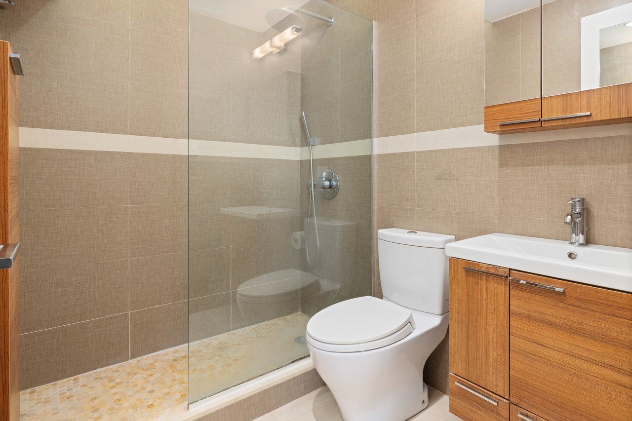 12 West 72nd Street, 12E