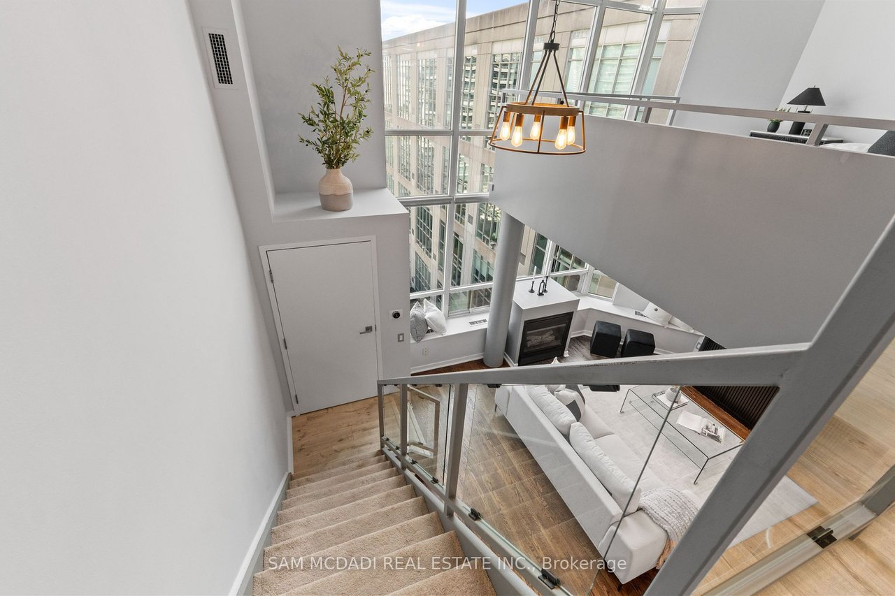 DREAMY TWO-STOREY PENTHOUSE