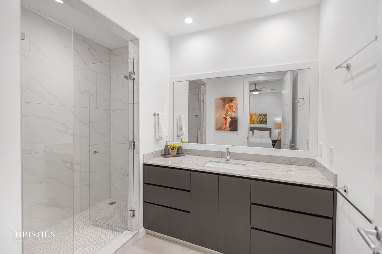 Vista Las Palmas – Executive Oceanfront Penthouse 11B