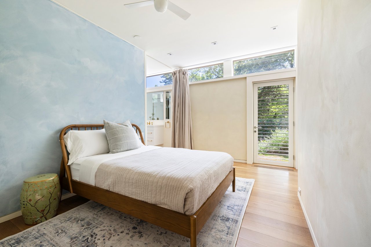 73 Laurel Lane, Sag Harbor 
