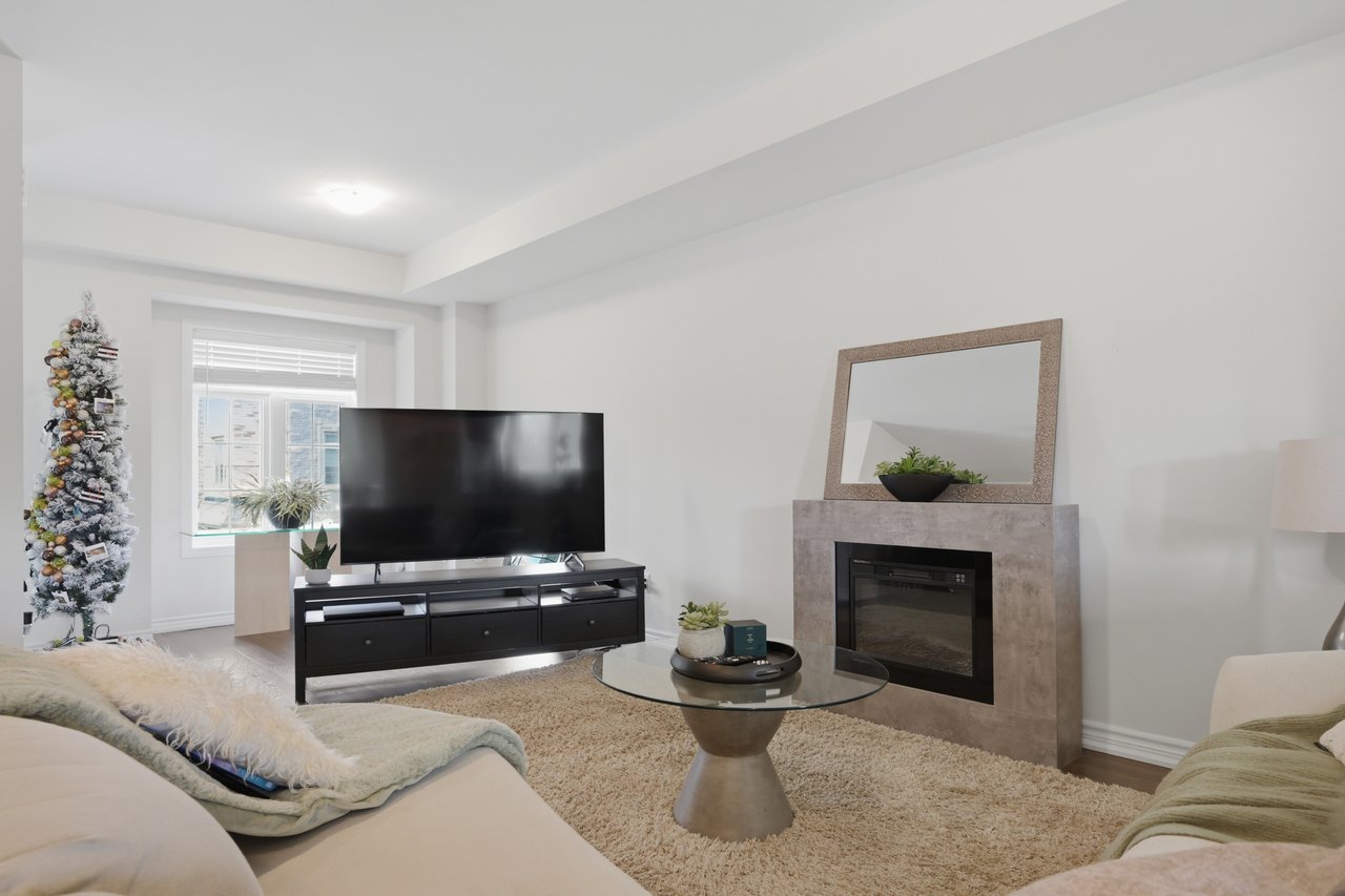 Waterdown Townhome
