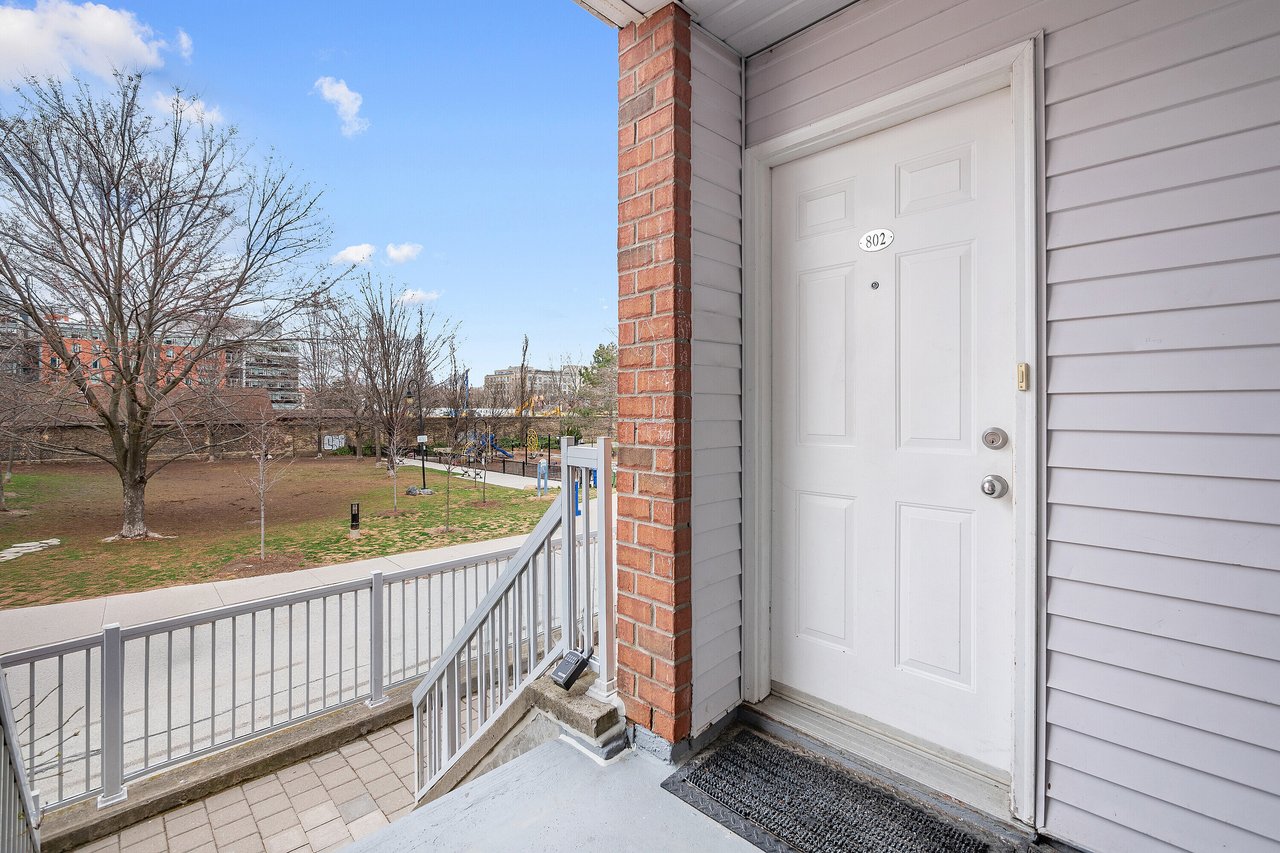 12 Sudbury St #802