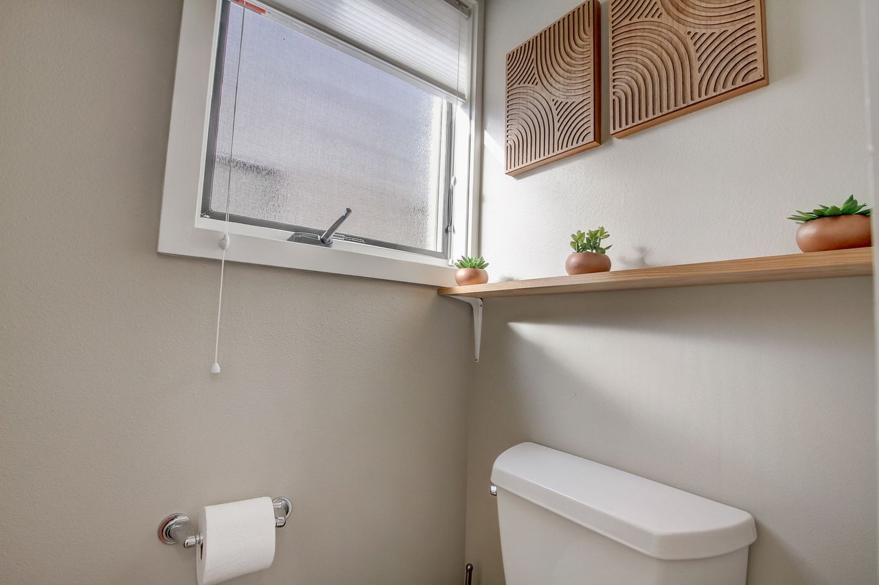 SAGE -Great location on South Lamar! 