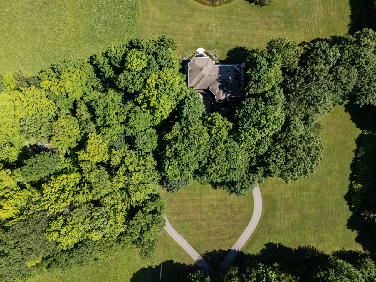 1270 1 Side Road, Burlington