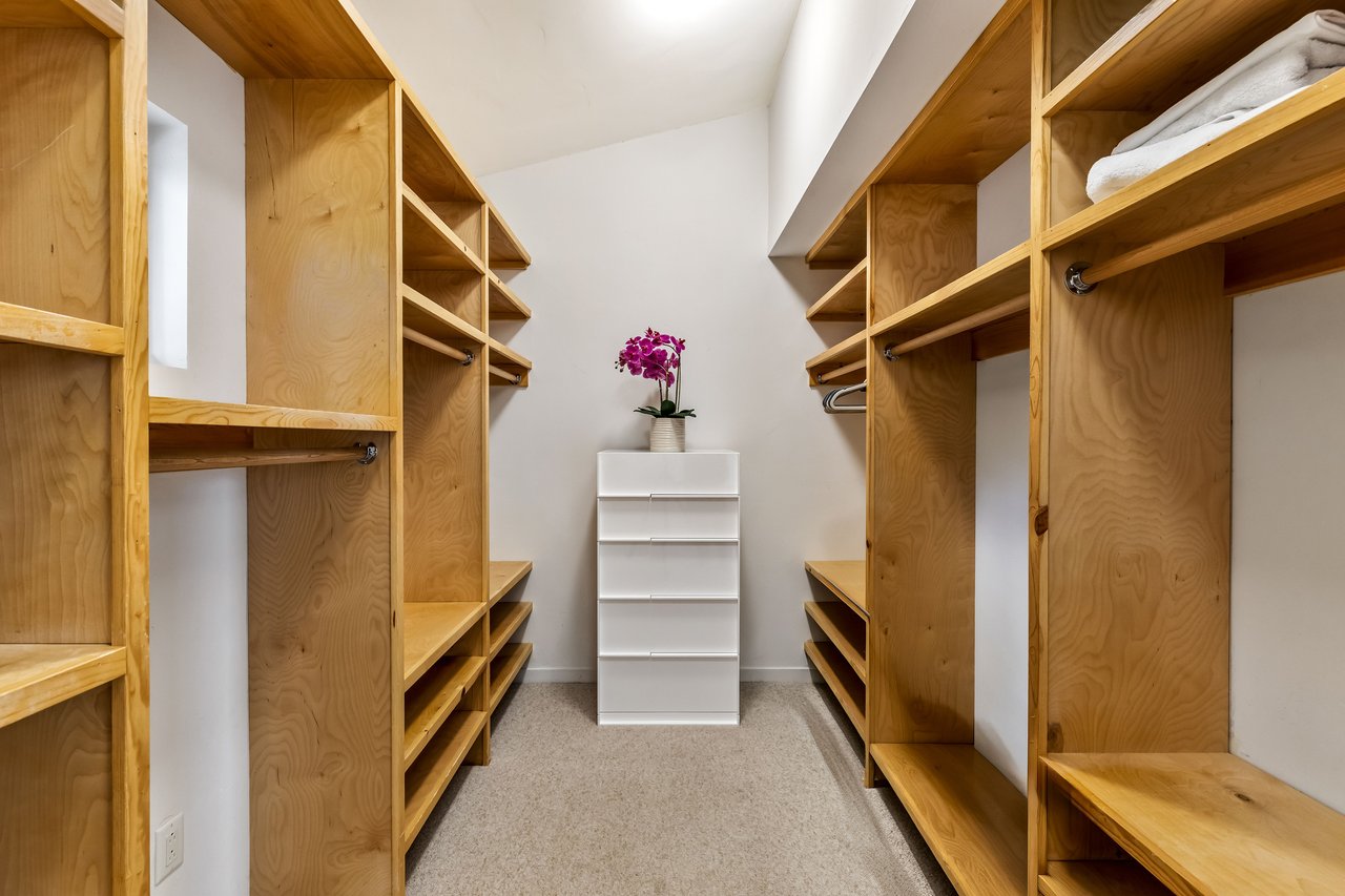 11 Russell Trail